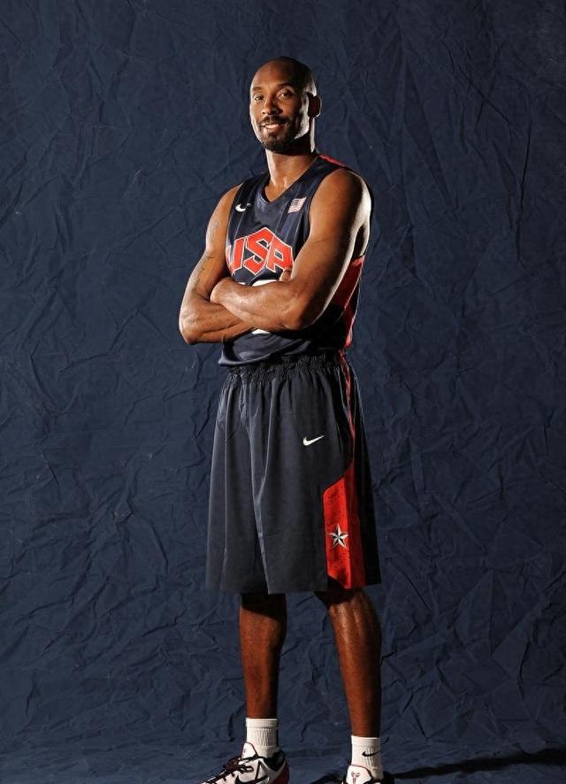 关于NBA史上最佳球员评选，粉丝热议球星归属的信息