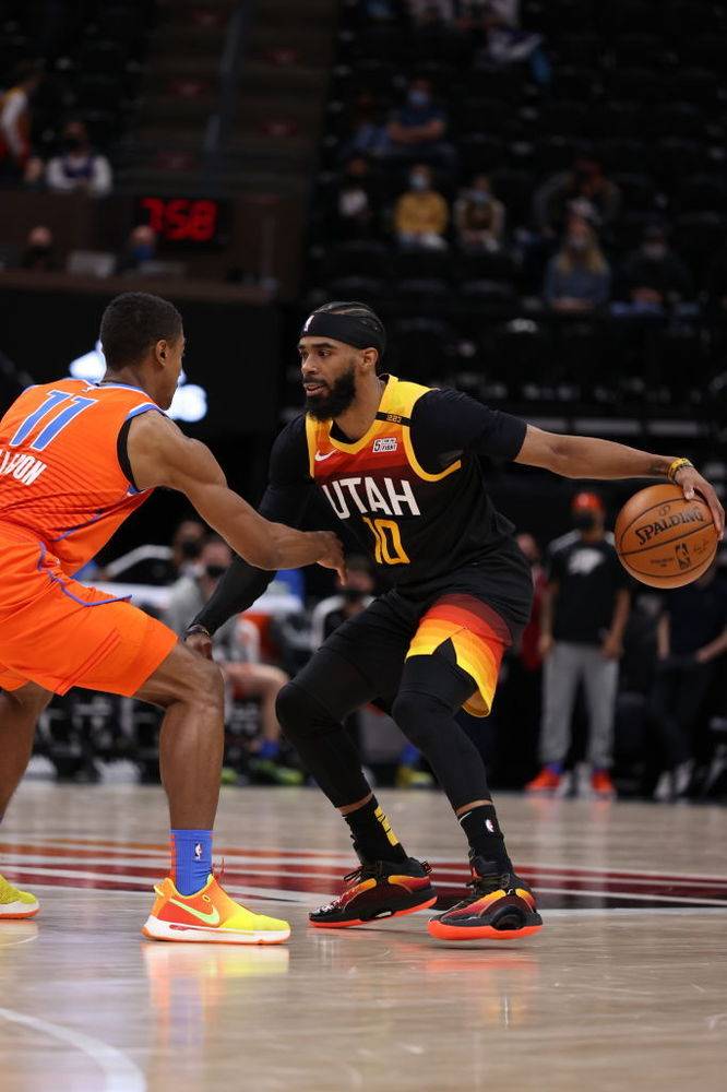 快船横扫开拓者，乔治贡献全面数据