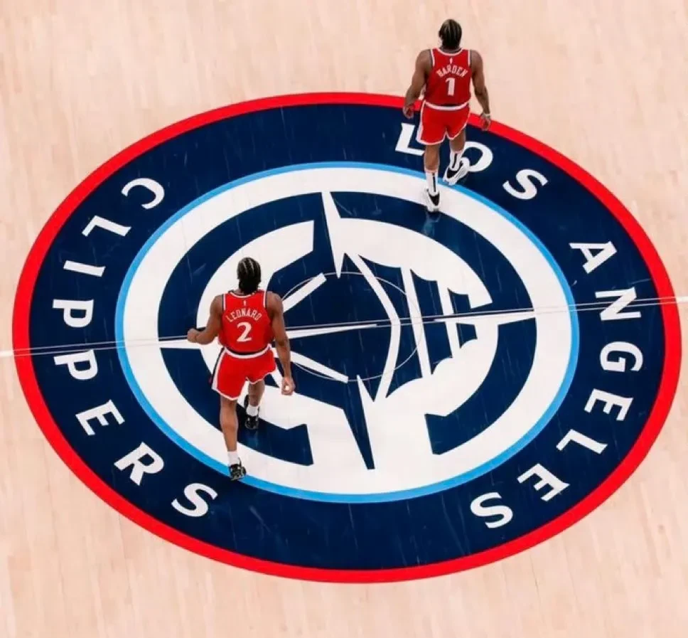 包含快船逆转火箭，系列赛回到起点的词条