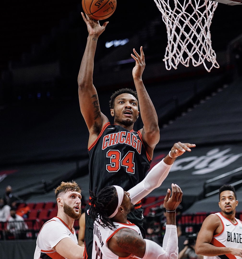 包含威廉姆斯翻盘红牛二队，皮亚斯特里带队取胜的词条