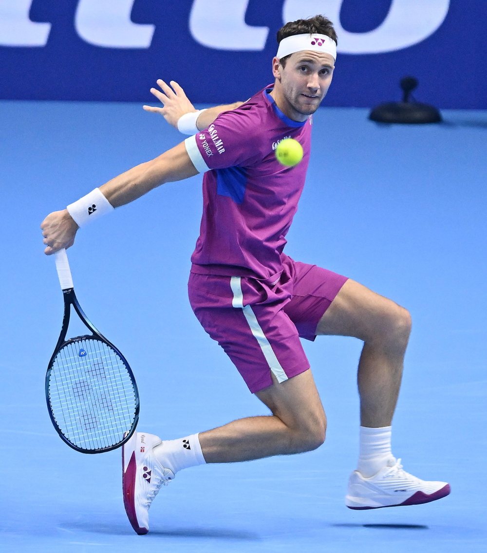 ATP总决赛鏖战戴维斯杯,兹维列夫惊艳四座 ATP总决赛鏖战戴维斯杯,兹维列夫惊艳四座