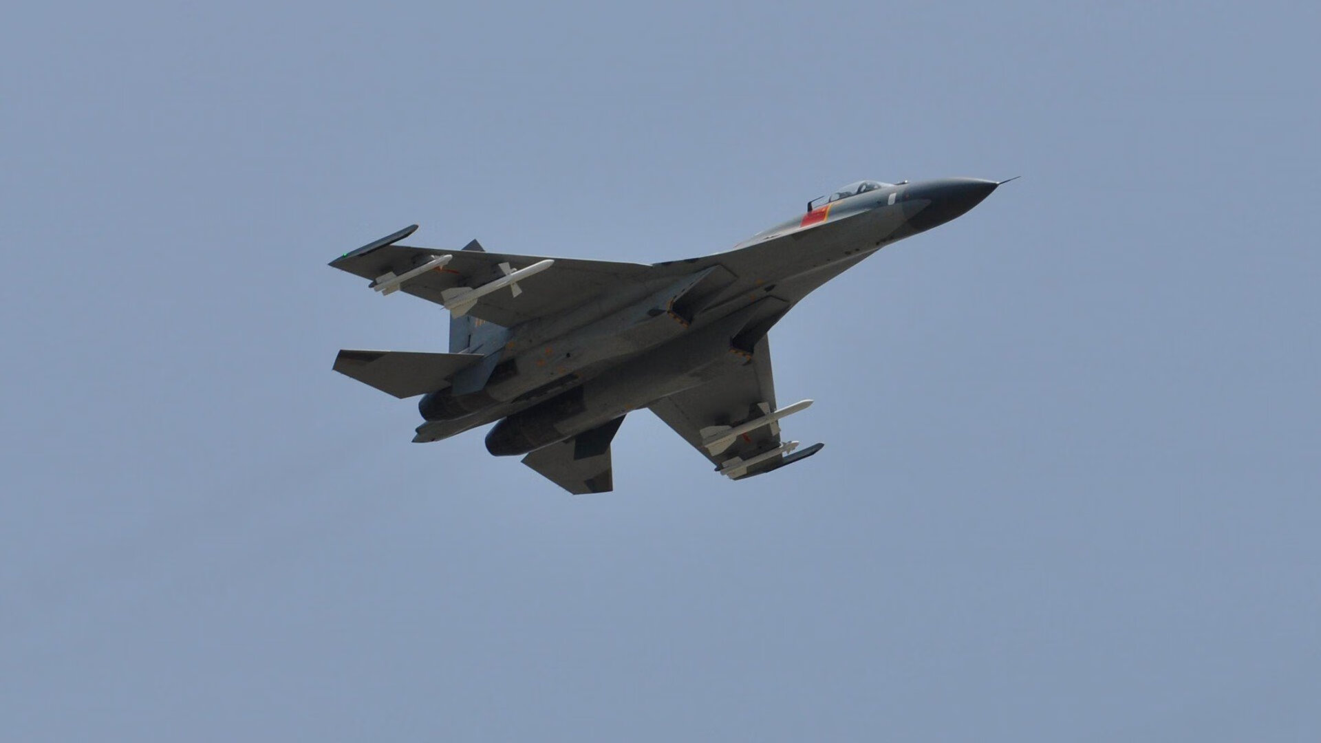 烈焰焚城，尼斯如何用立体化火力完成对勒沃库森的战术压制